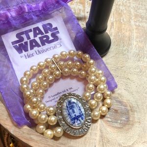 Tarina Tarantino R2D2 Star Wars Bracelet